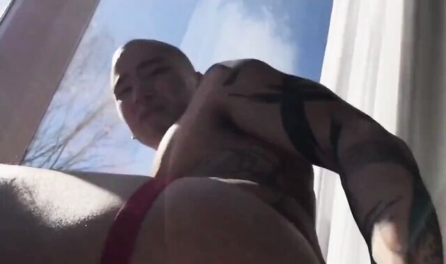 I wet My Chinese ally In England