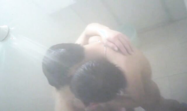 VOYEUR SHOWERSEX-2CUTEBOYS