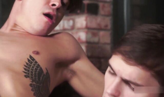 DucaDiMantua - EYEING PORNO -lads Flipfuck