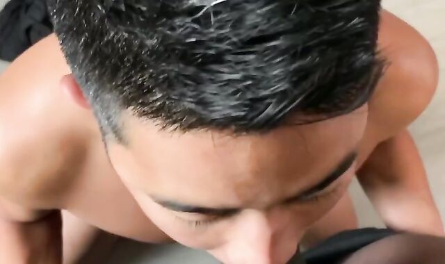 Devin Trez bonks Luke Truong