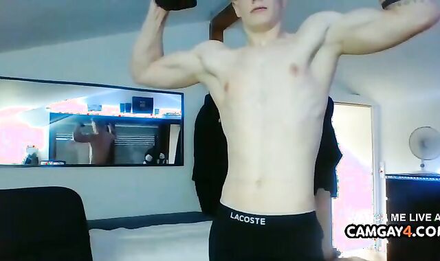 Muscle teenie Wanks Live