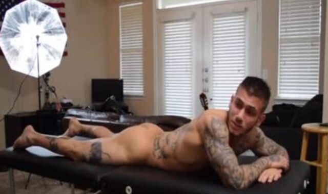 Gay-For-Pay Tats Cub get hj