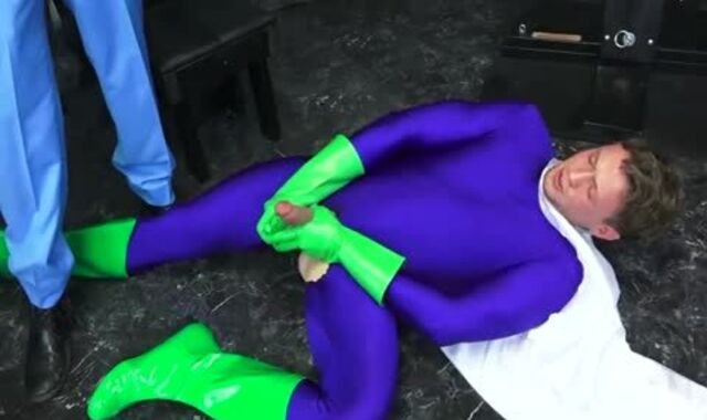 Superhero Mind Romped