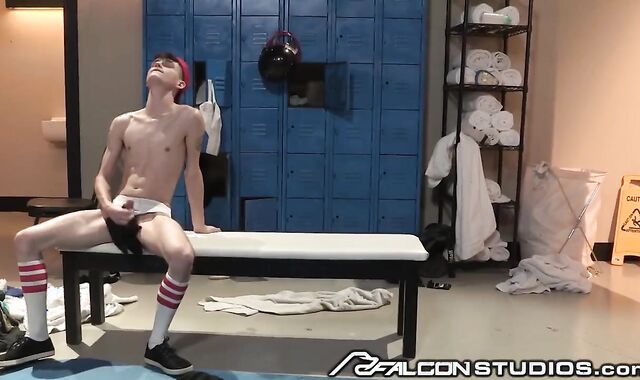 trainer naked plows lustful Towel lad - FalconStudios