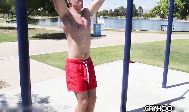 Skater twink Kellan Hartmann Wanks His yam-sized bone