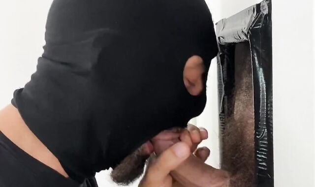 31yo Presents Me To His humongous penis