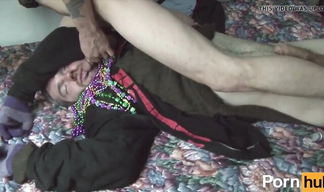 absorb   Homeless stud