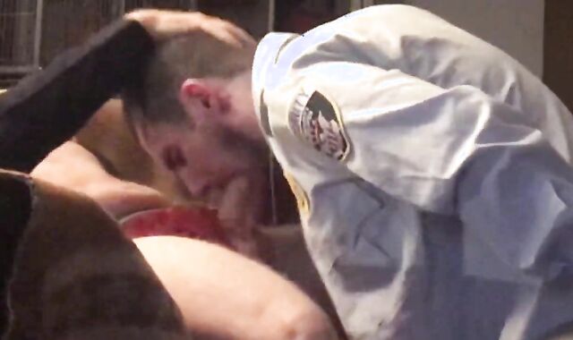 Police VS Security (naked)