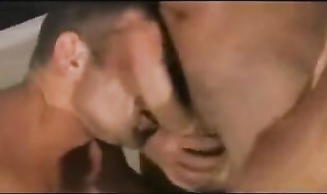 phat ten-Pounder Adore