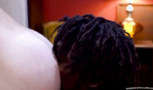 Bi-Racial Hotel penetrate