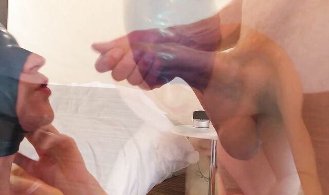 Victim Gargles humongous ten-Pounder