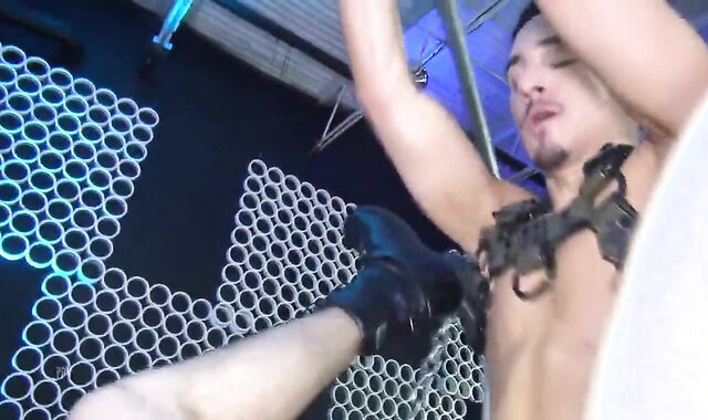 Ace Era receives plowed unprotected In A Sling