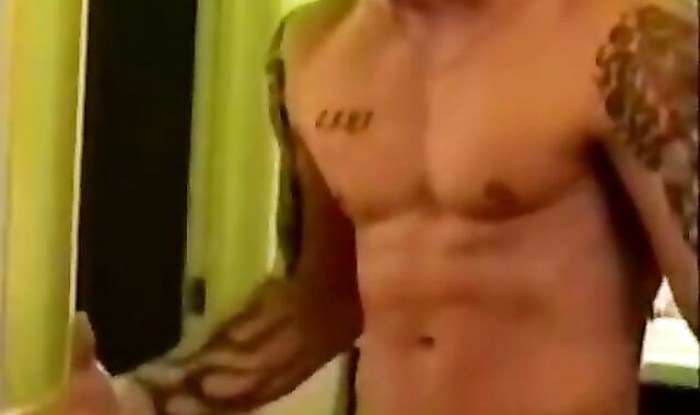 Stri Marine fellatio