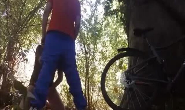 Je Suce Et Me Fait Enculer Dehors