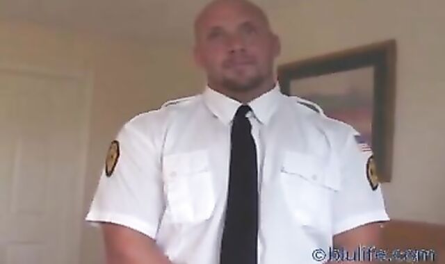 Musclebull Cop