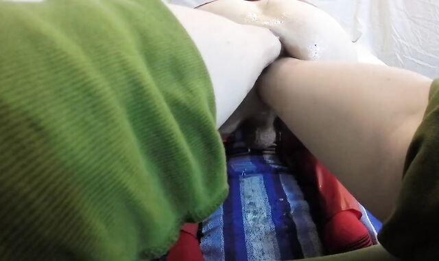 Analfisting May bunghole