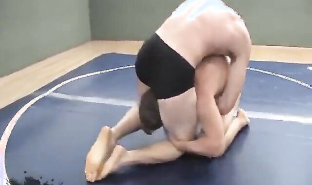 Kevin Harris Vs Mikey Hanlon