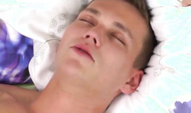 2 youthfull studs Interested In deep throating spears - I Faced Him On Sxtinder.com