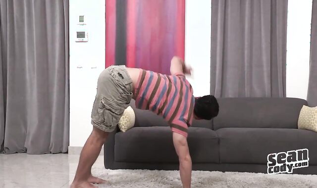 Felix - large cumbot Intercourse