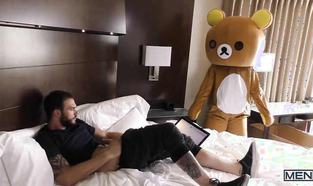 fuckpole Tucked - Cliff Jensen bum Pound