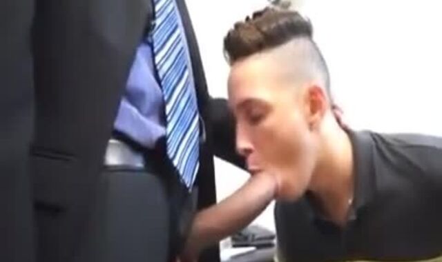 immense ten-Pounder lil gap