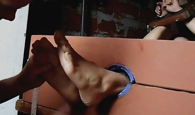 Kittled College twink