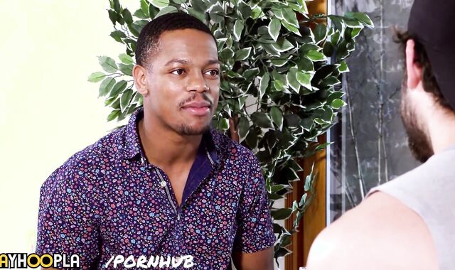 'Jaxon Valor gets Crammed And Showered By Russel's round shlong'