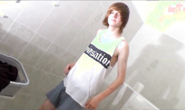 HELPING FOREARM FOR nubile 006 - Yake01