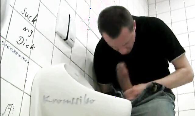 that youngster DEEP-THROATS HIS OWN wang IN THE TOILET!!