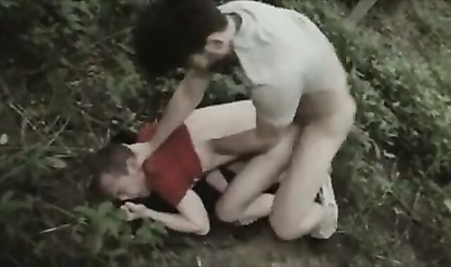 twink's brown-eye Wrecked In The Forest