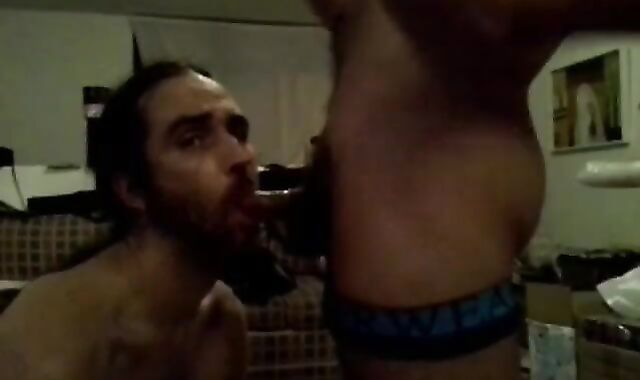 Ambidextrous Gringo devouring whilst Wifey Isnt Home