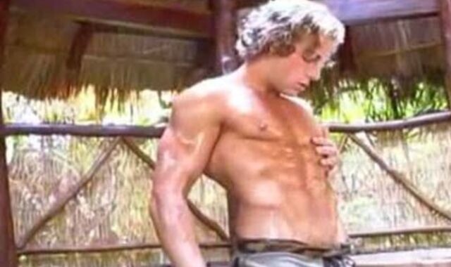 sloppy ash-blonde Model unwraps And Drains