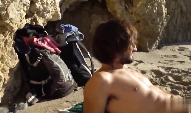 homies Share A crazy Time At The Beach