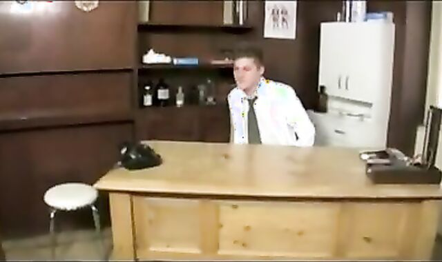 teenagers in nature's apparel Dokter