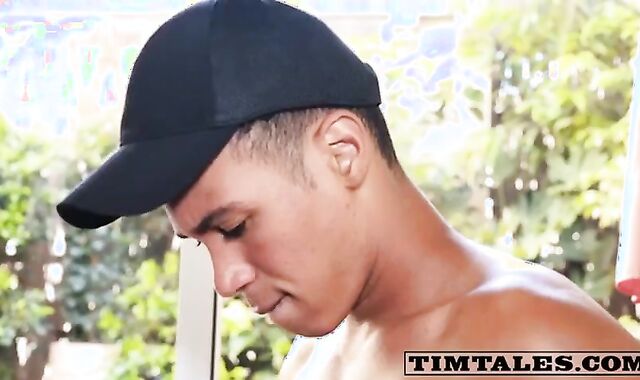 Santiago Figueroa Barebacks Andy Starlet