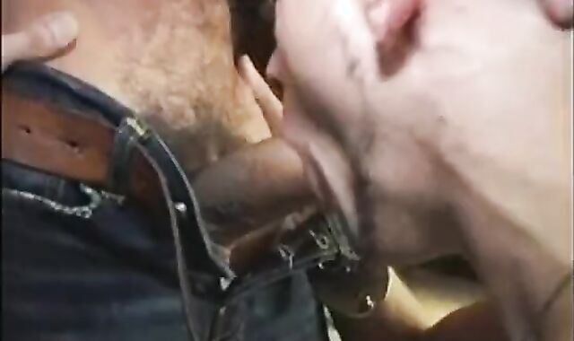 additional meaty ten-Pounder blowing & tearing up with cr ...