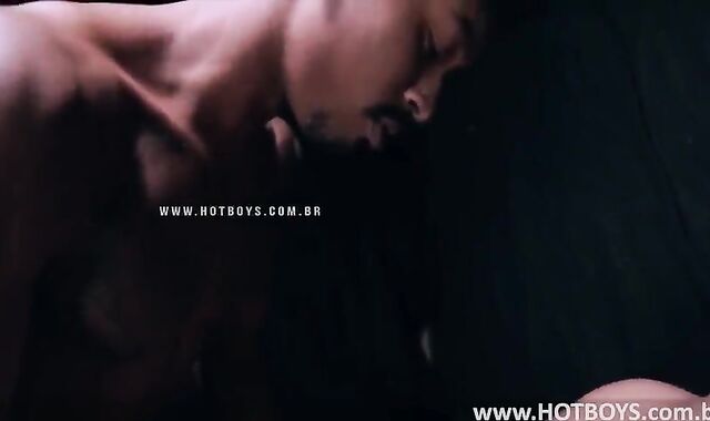 Brazilian stud receives The ten-Pounder