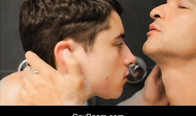 GayRoom Alex's giant ten-Pounder penetrate