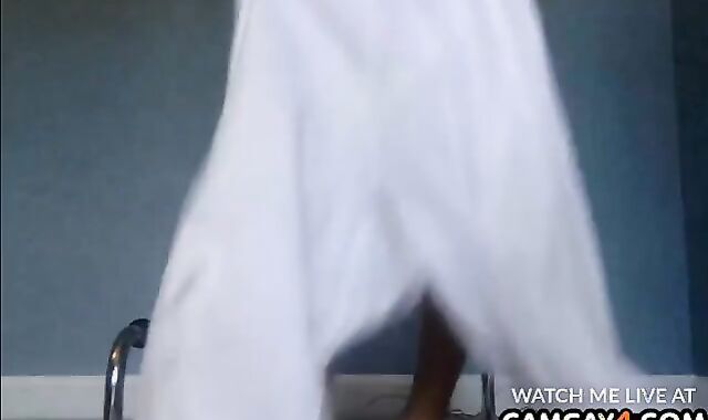 Blonde youngster Flashing His stiffy In Live