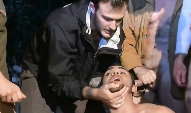 s/m No One Can Here u screech