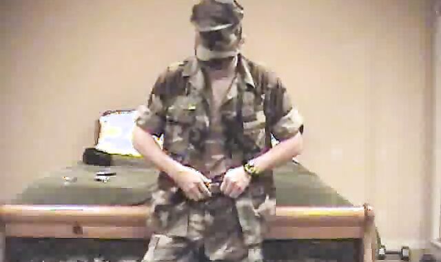 Hetero Army twunk Serviced