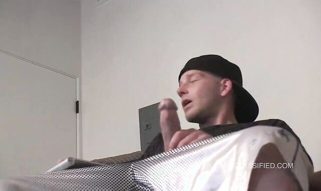 USMC Marino Getting gay blowage Gulped