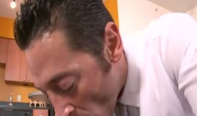 CASTRO pWNS Ari with His Monster Sized ten-Pounder