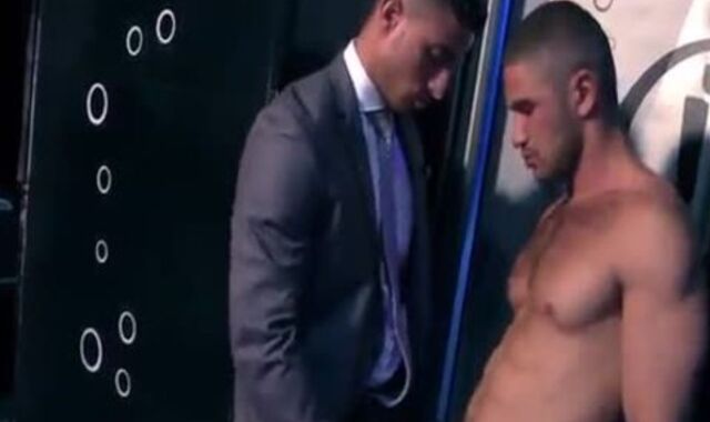 Aggressive Otter Top fuckin' Rock Hard With 2 Other Mus