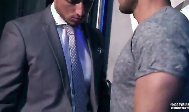 Aggressive Otter Top fuckin' Rock Hard With 2 Other Mus