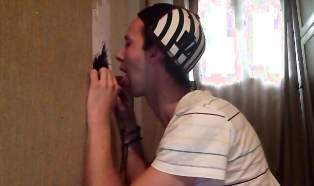 Je Me Fais DÃ©monter Le Cul Comme Une Grosse Chienne Au Travers D'un Glory gap Je Suce Puis Il M'encule Jusqu'au pont of time Ou Il Me Rempli Le Cul De Sonnie Foutre!    /    I receive Donk-group-fucked Like A tart good-sized across A Glory apertur