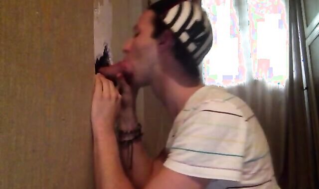 Je Me Fais DÃ©monter Le Cul Comme Une Grosse Chienne Au Travers D'un Glory gap Je Suce Puis Il M'encule Jusqu'au pont of time Ou Il Me Rempli Le Cul De Sonnie Foutre!    /    I receive Donk-group-fucked Like A tart good-sized across A Glory apertur