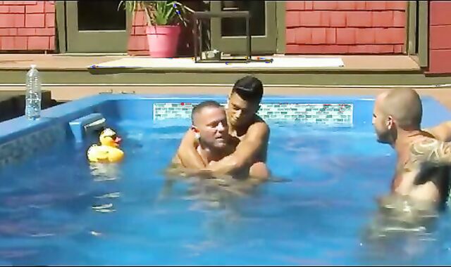 Max And web camera DOUBLE PENETRATION Armond