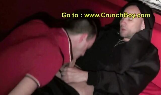 Rock-Hard Internal Cumshot Sneaker Monter Weenie Fag in Paris