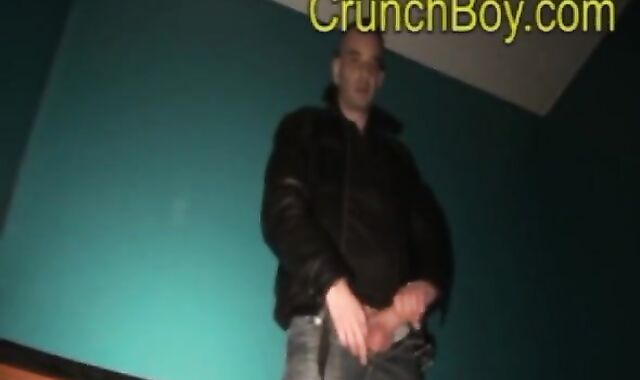 Vid Queer Crunchboy Ou un Stiff Tormentor with Monster Trunk